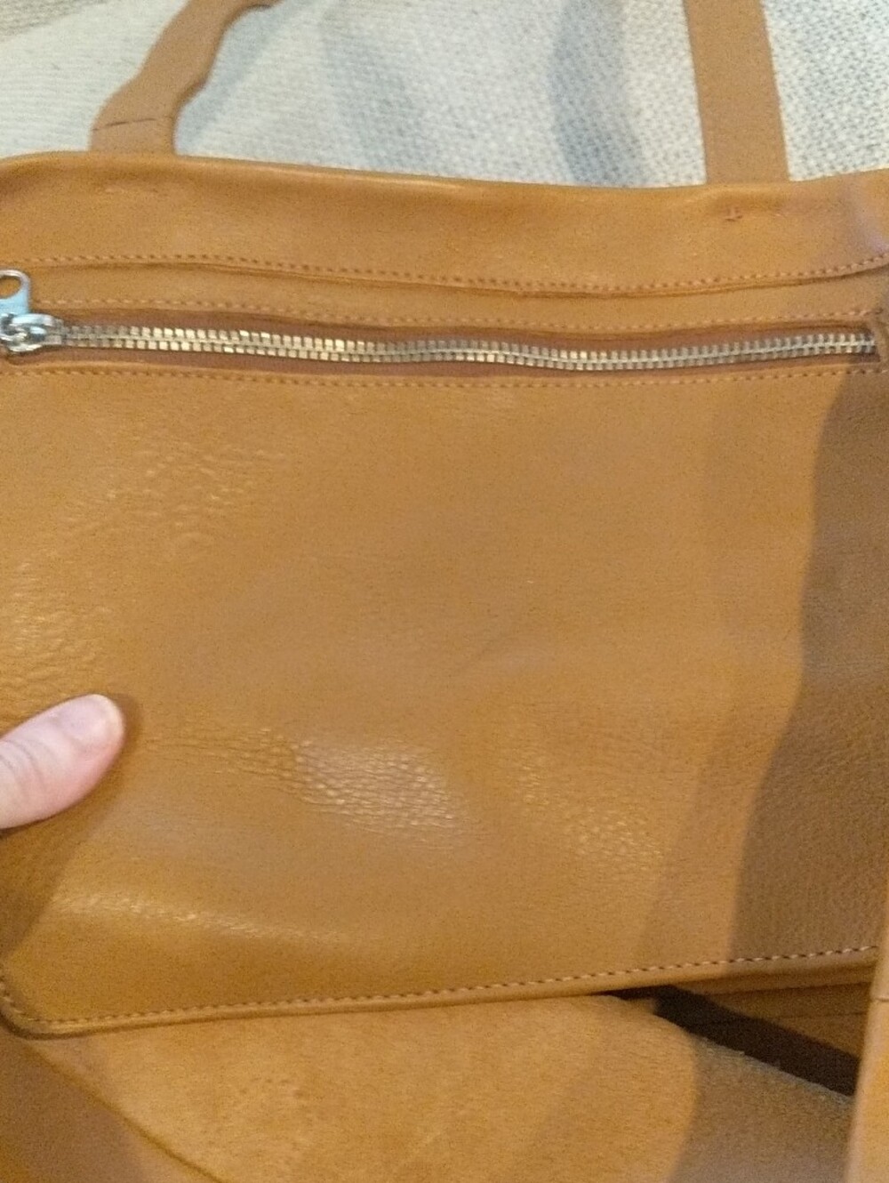 ✨ RARE FIND: Vintage USA BAGGU Minimalist Leather Tote in Saddle Tan ✨ - Picture 10 of 16